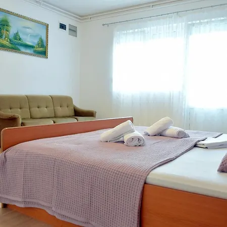 Palit Ap Family & Pet Friendly In Rab * Rab Town
